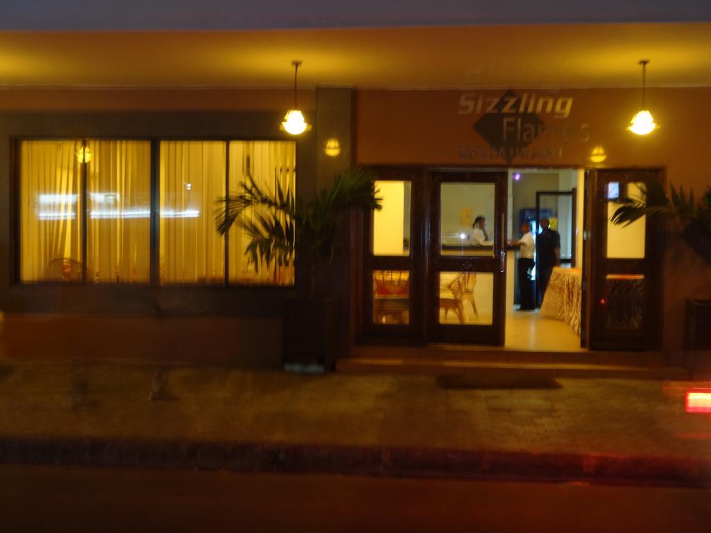 Regency Park Hotel Μομπάσα Εξωτερικό φωτογραφία