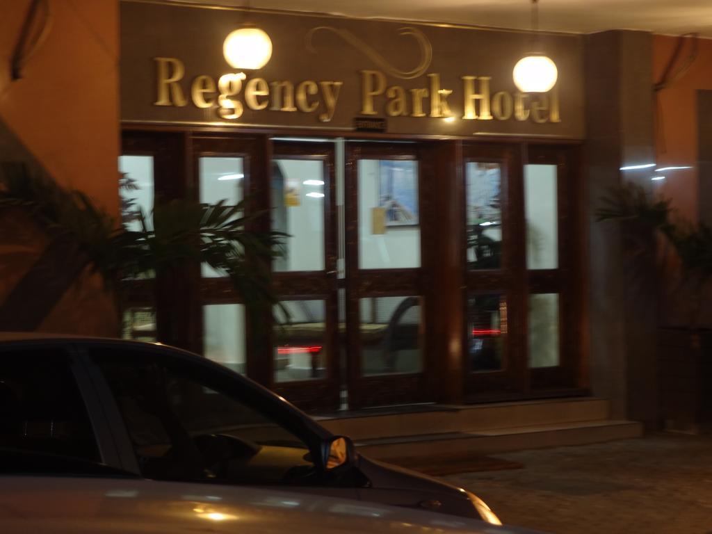 Regency Park Hotel Μομπάσα Εξωτερικό φωτογραφία